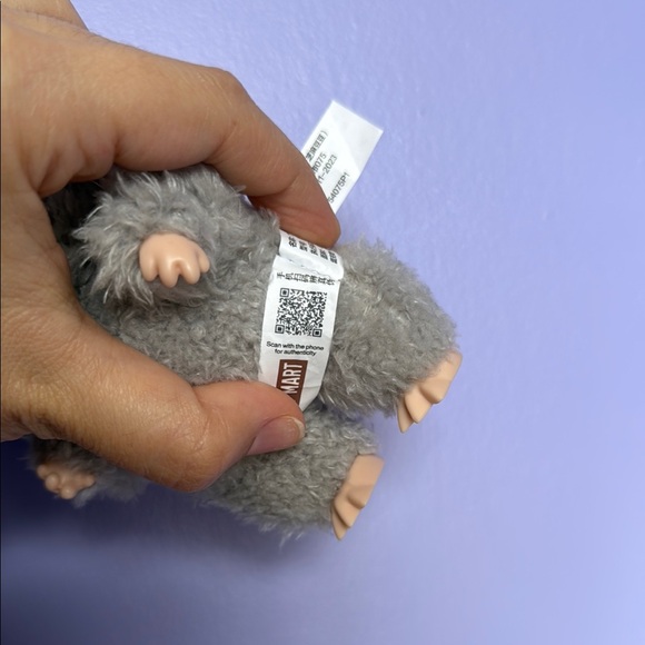 Labubu Exciting Macaroon (authentic) - Picture 3 of 4